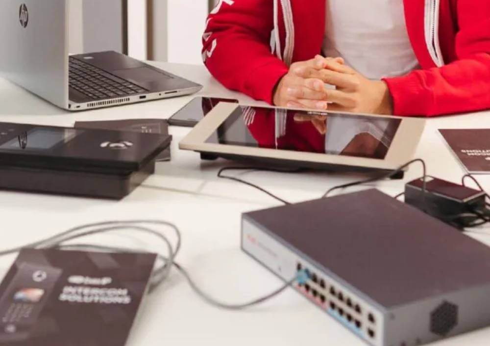 Voice & Data Communication